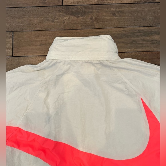 Nike Logo Windbreaker Quarterzip - Picture 7 of 8